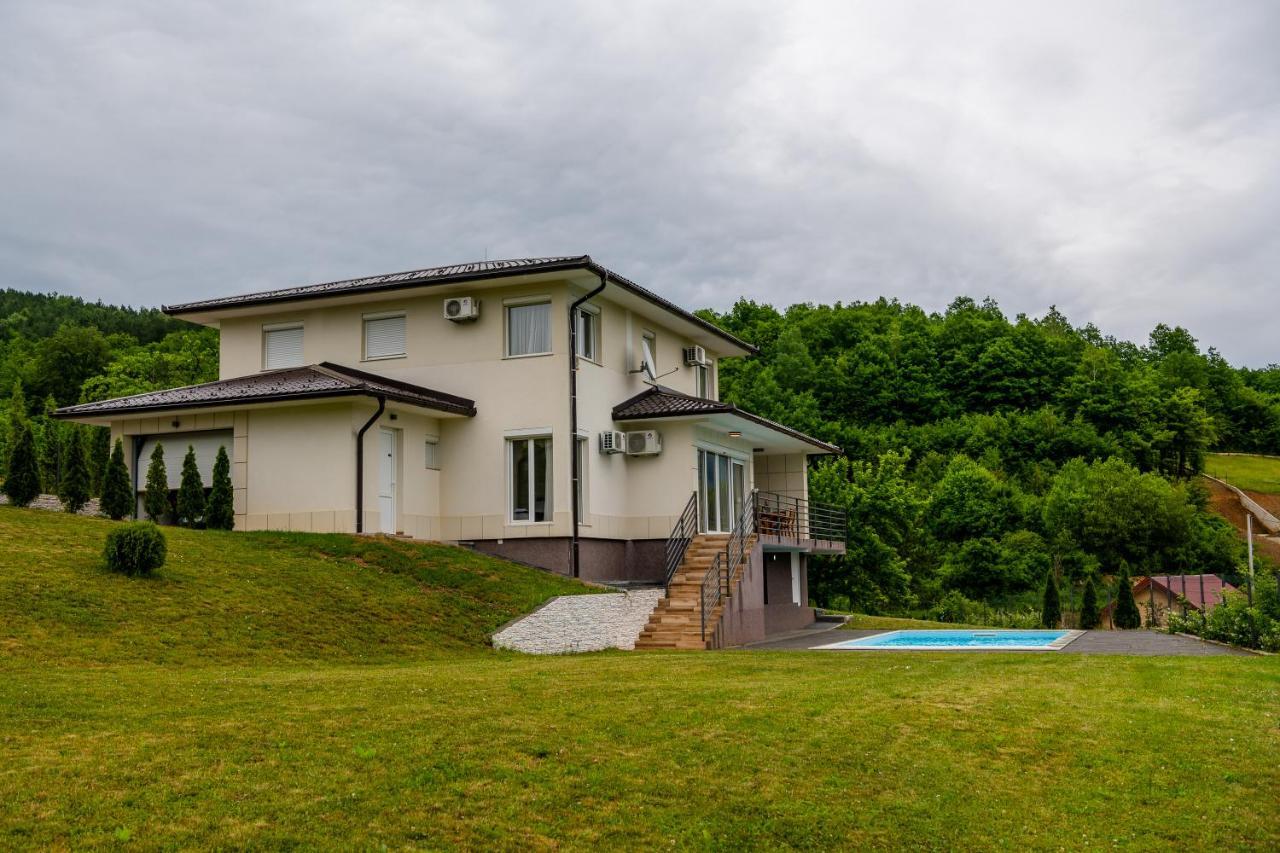 Green Hills