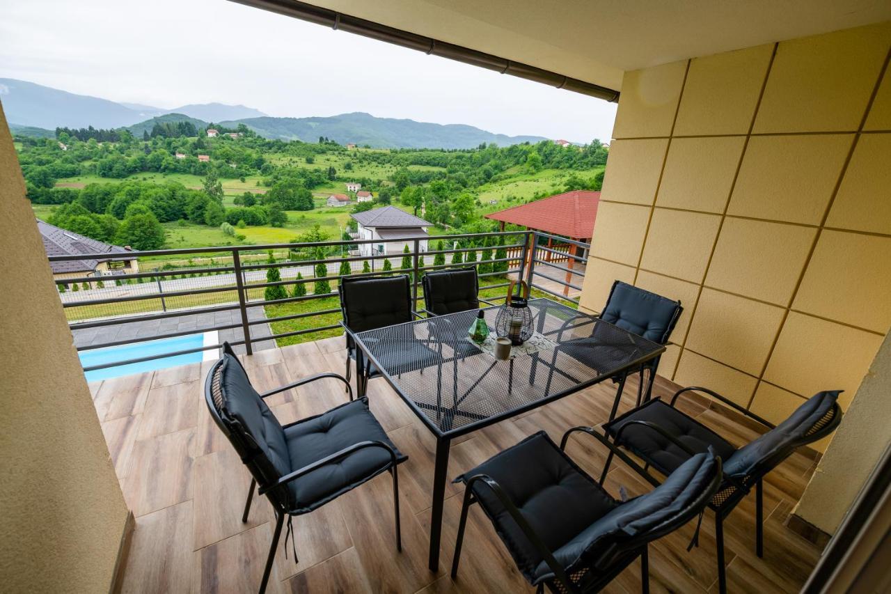 Green Hills Villa *